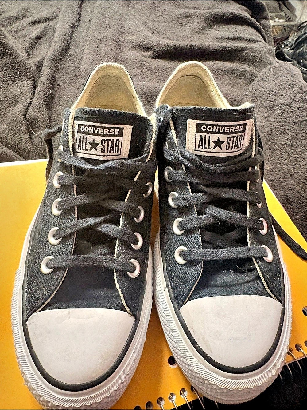 Converse Chuck Taylor All Star Black & White Sneakers US 7
